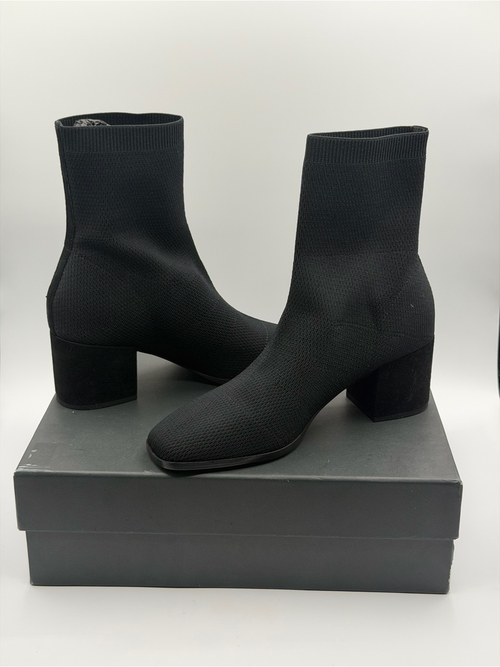 Eileen Fisher OHM-LC Women's Black Stretch Knit Ankle Boots Size 9M